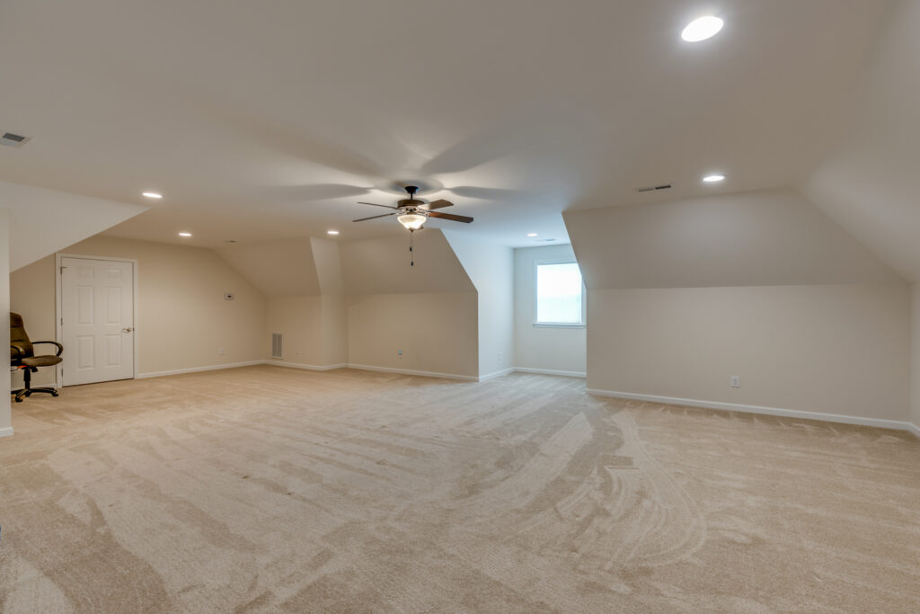 Bonus room at 625 Natalie Ln